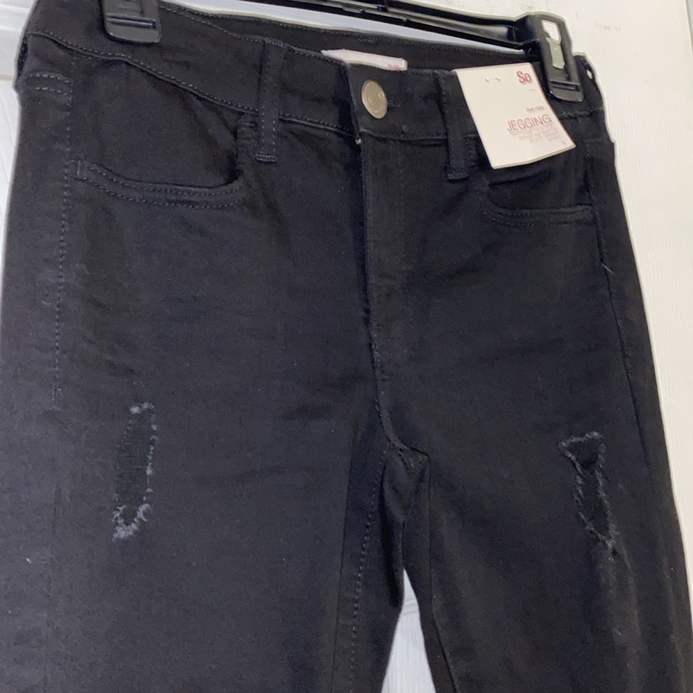 So Black Low Rise Distressed Straight Leg Jegging Jeans NWT - Picture 6 of 13